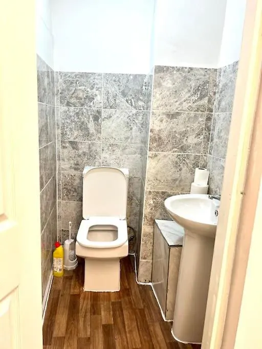 Brilliant One Bedroom Flat In London