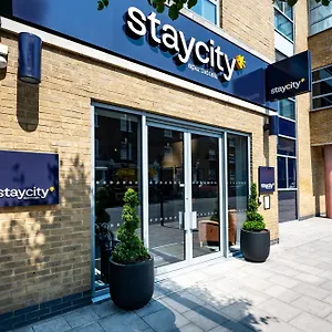 Staycity Greenwich High Road Lägenhetshotell